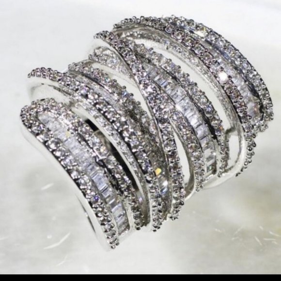 New “6.4 CT 925 Silver Diamond Ring - Picture 2 of 5